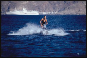 tombraider2jetski.jpg