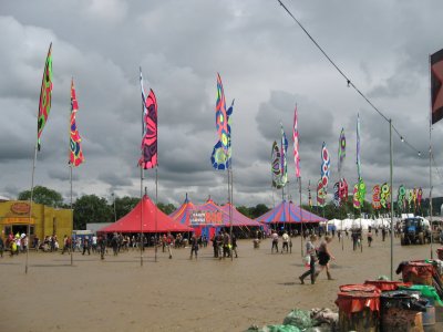 2007glastonburysundaydance2rc400.jpg