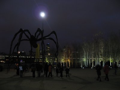 2007londonspidertrees0_400.jpg