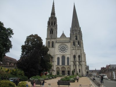 francechartres2_400.jpg